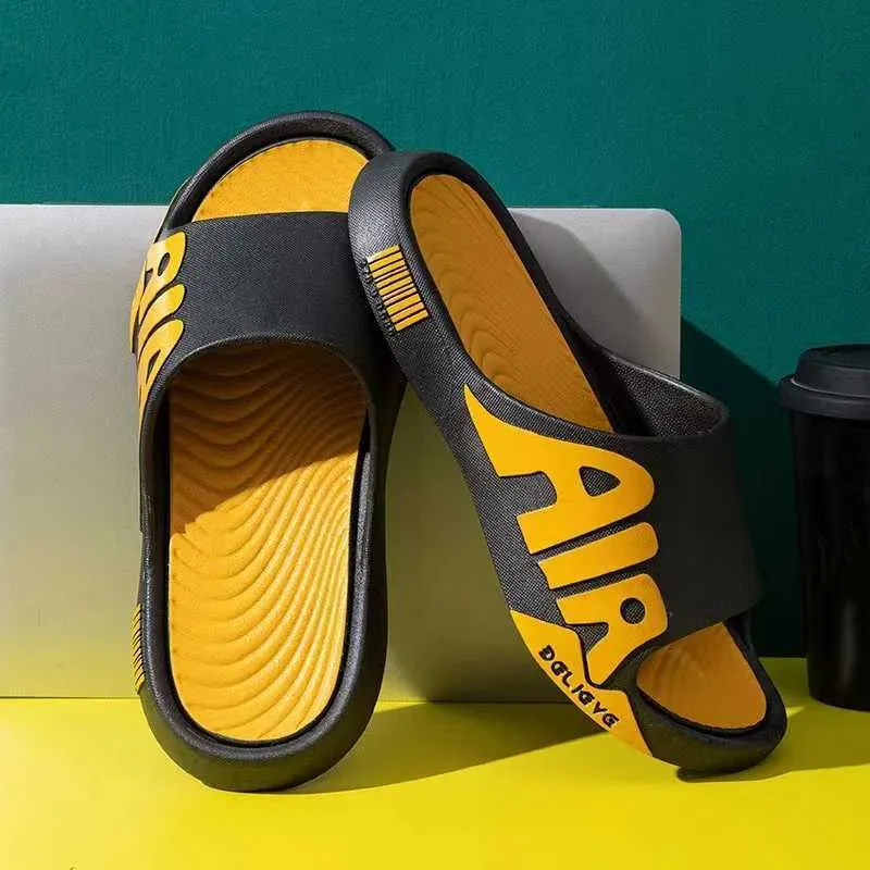 2025 new Slippers Mens slippers home sandals couples household thick soles anti slip wear-resistant soft sandals indoor coconut shoes S2460586