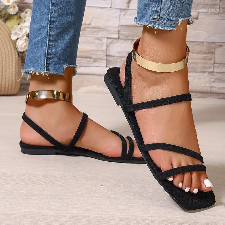 2025 S Fashion Designer Sandals Leopard Print Shoes Low Woman Leather Summer Heels Square Toe Ankle Strap Large Size Heeled Girls Beach Elasti