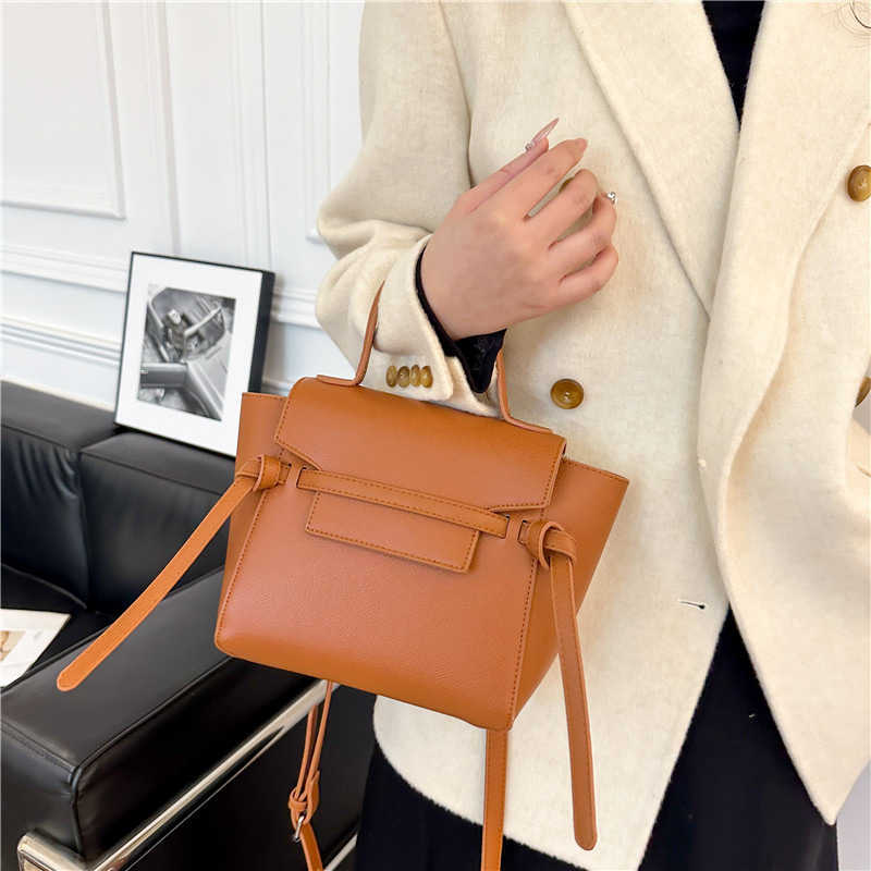 Catfish bag for women fashion trend single shoulder crossbody bag large capacity niche versatile handbag Z250314