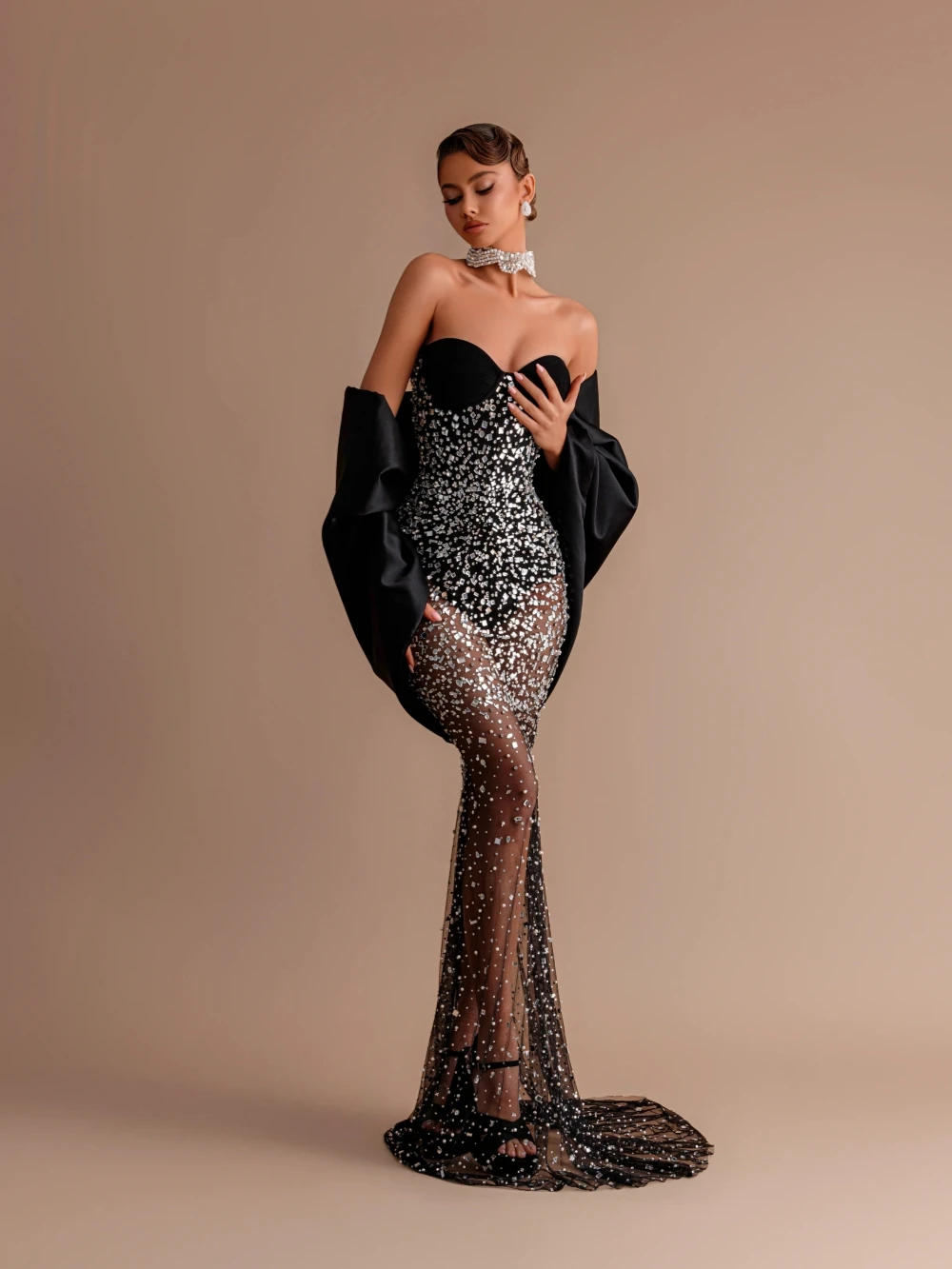 Designer Evening Dresses For Women Sweetheart Neck Sleeveless Wrap Gown Rhie Backless Sweep Train Party Customized Dress