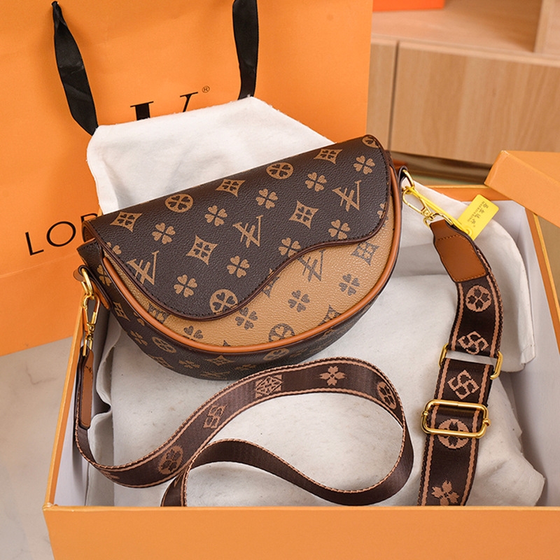 Free Shipping Free Shipping 2025 Designer Shoulder Tote Bags For Womans Ladies Flap Printing Fashion Half Circle Girl Messenger Bag Designer Bag Luxur
