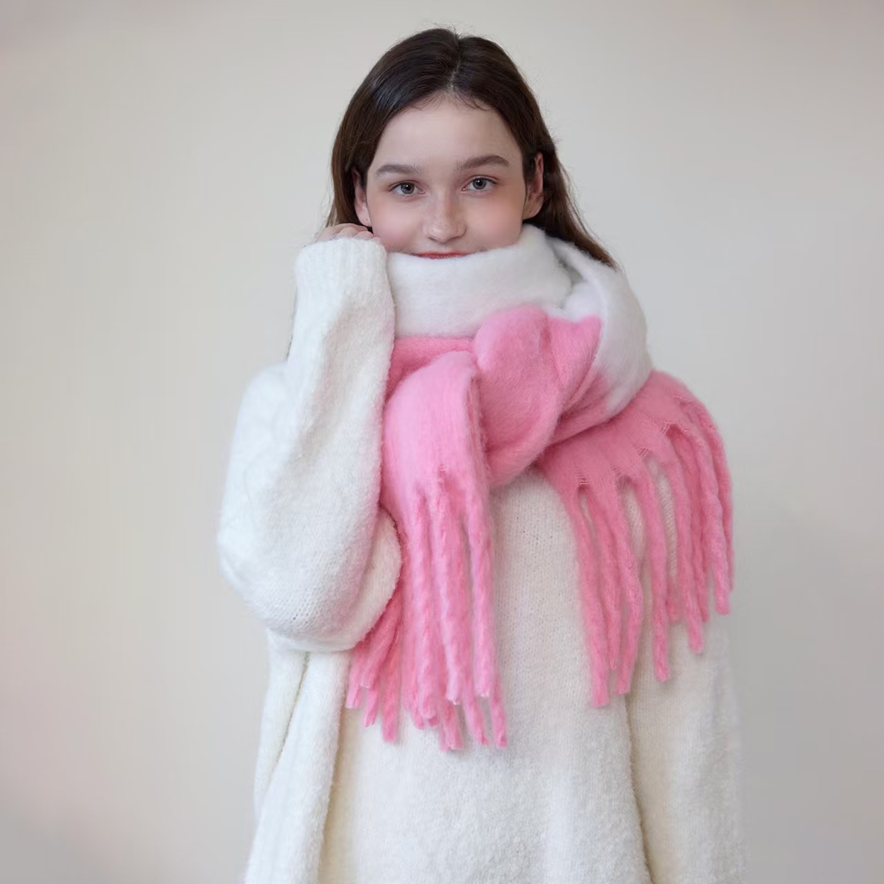 K126 Manufacturer's original homemade candy color hanging dye gradient imitation cashmere scarf women's thickened tassel neck shawl autumn a