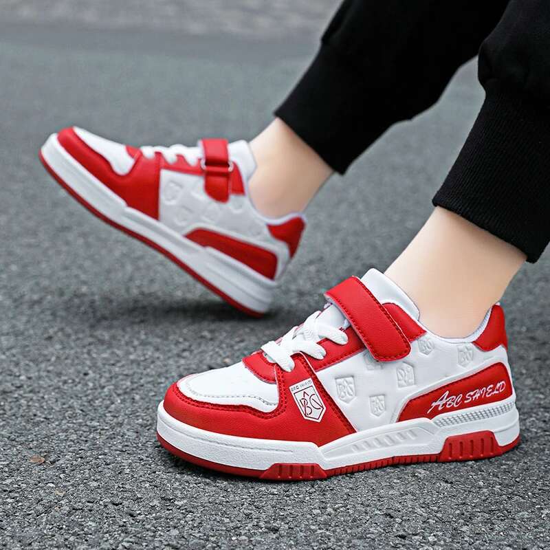 2025 New Fashion Designer Trendy Fashion Children's Skateboarding Leather Outdoor Skateboarding Green Hoodie and Children's Sports Shoes Boy