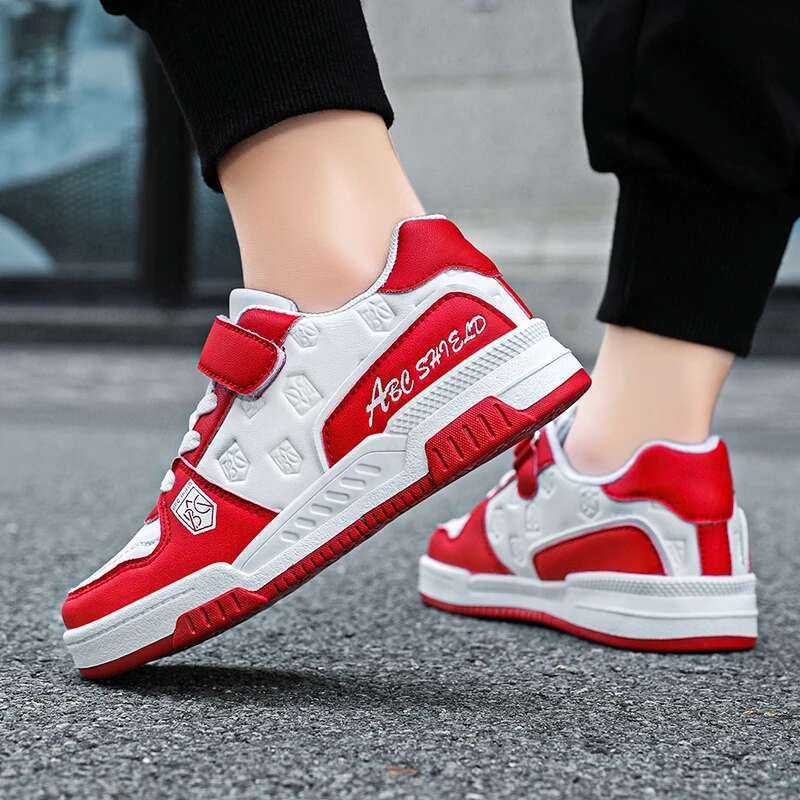 2025 New Fashion Designer Trendy Fashion Children's Skateboarding Leather Outdoor Skateboarding Green Hoodie and Children's Sports Shoes Boy
