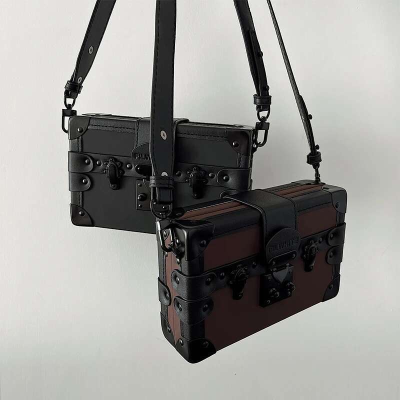 2025 new lock box shaped designer fashionable men's small square shoulder sloping Pu leather phone bag unisex wallet2