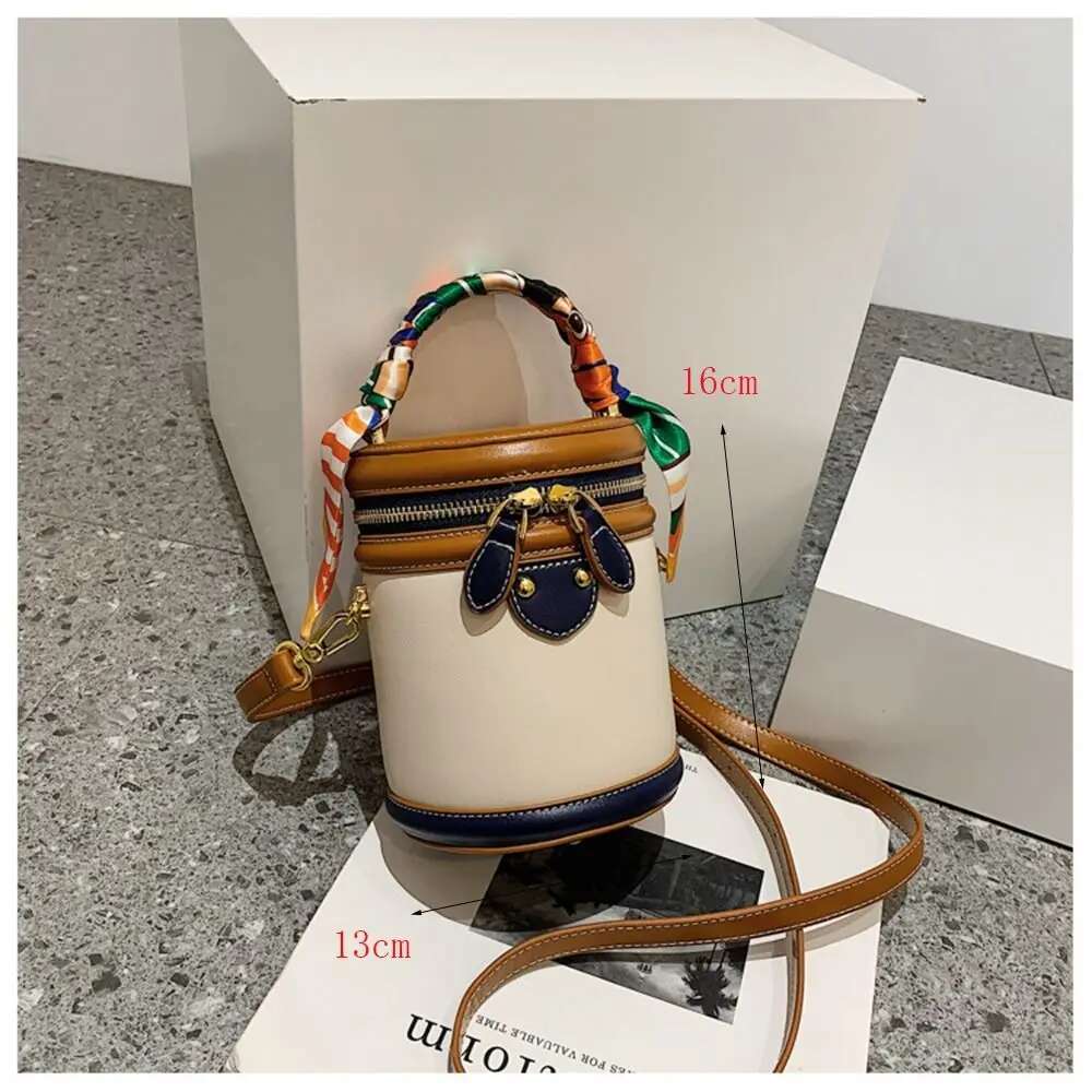 Fashion Women PU Leather Portable Cyder Bucket Crossbody Large Capacity Hand Bag For Travel Shopping