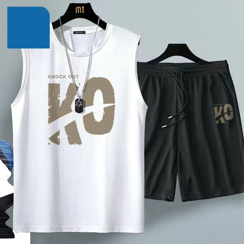Summer Men Clothing Harajuku Breathable fashion Sportswear Basketball suit casual short-sleeved T-shirt shorts 2-piece 250310