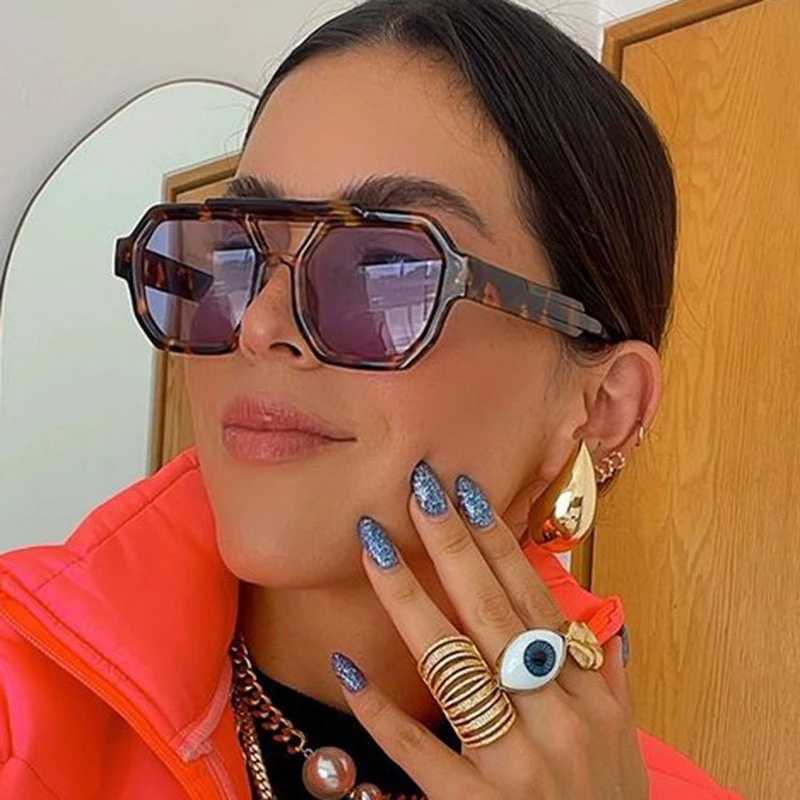 2025 New Double Bridge Sunglasses Square Sunglasses Womens Sunglasses Trend 3011 W250315