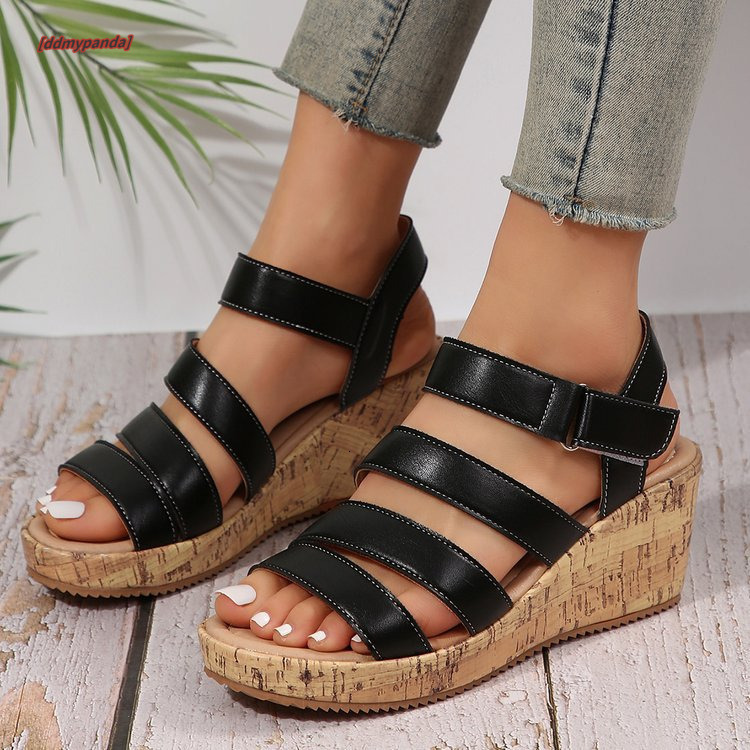 Large wedge for women in the summer of 2025, featuring a straight buckle strap and rubber heel, fashionable thick soled sandals ddmypanda