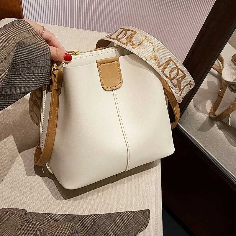 High quality womens small Pu leather handbag shoulder bag fashionable womens bucket cross body bag womens casual messenger bag Y250315
