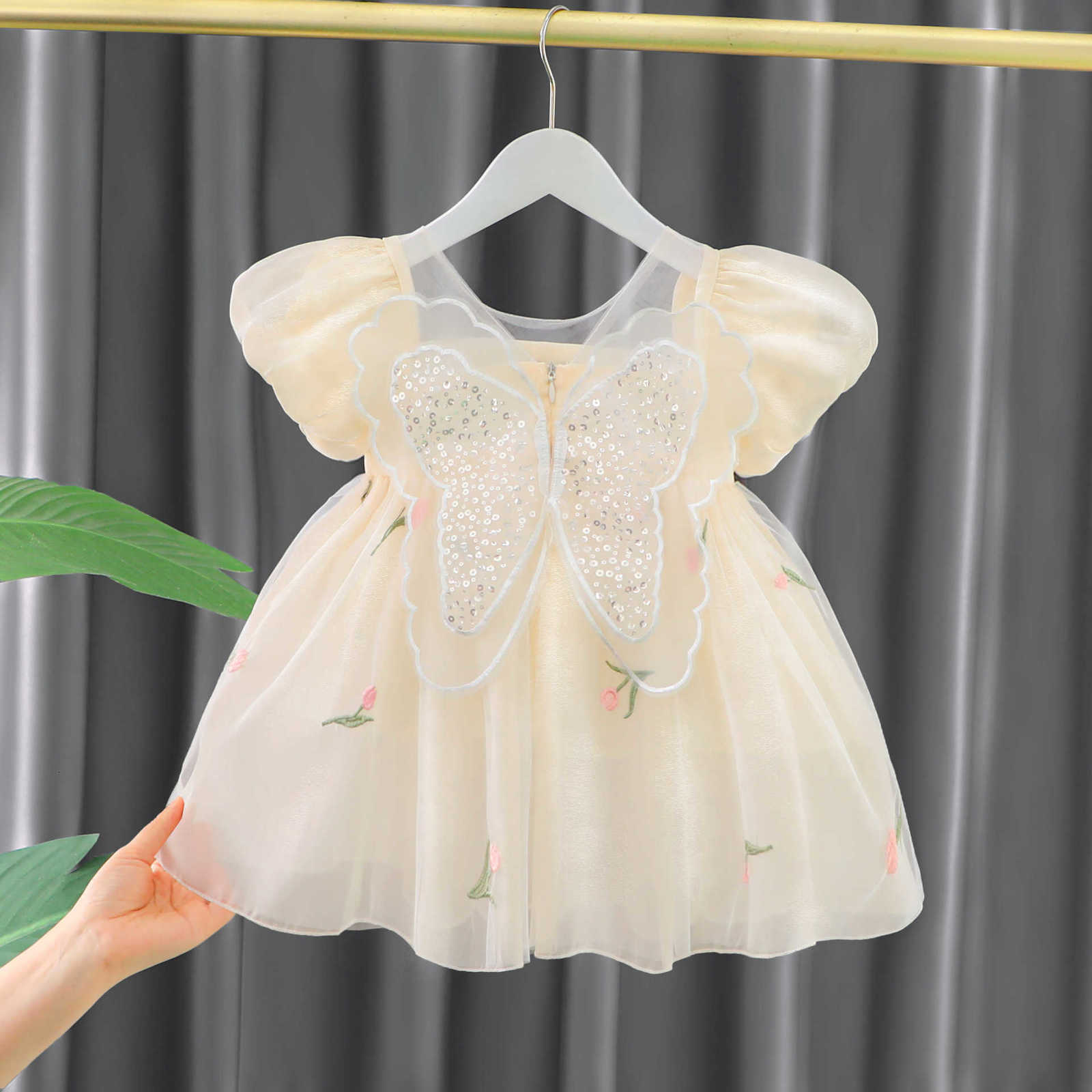 Girl's Dresses Baby Summer Cute Skirt 1 Little Girl Summer 2023 New Year One Dress Girl Princess Dress
