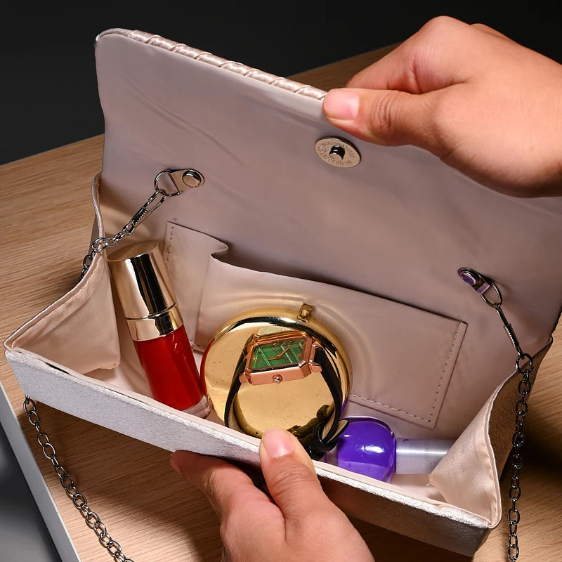 Stripes One-shoulder bag Envelope Evening Clutch Bags hardware shoulder bag women wedding party gift bag 250311