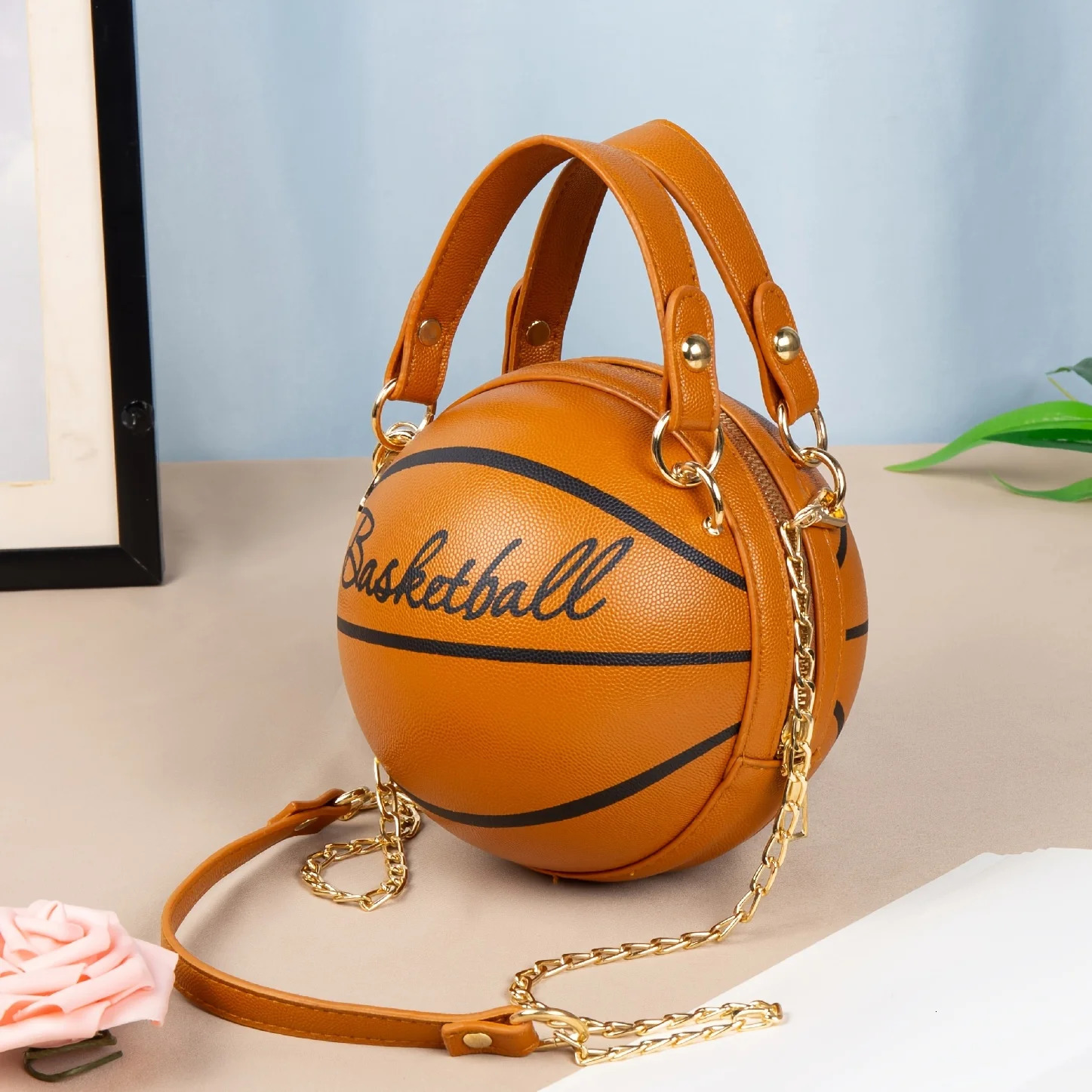 Basketball Shaped Crossbody Bag Trendy Y2K Chain Shoulder Bag PU Leather Top Handle Circle Purse Purses and Handbags Hand Bags 250314