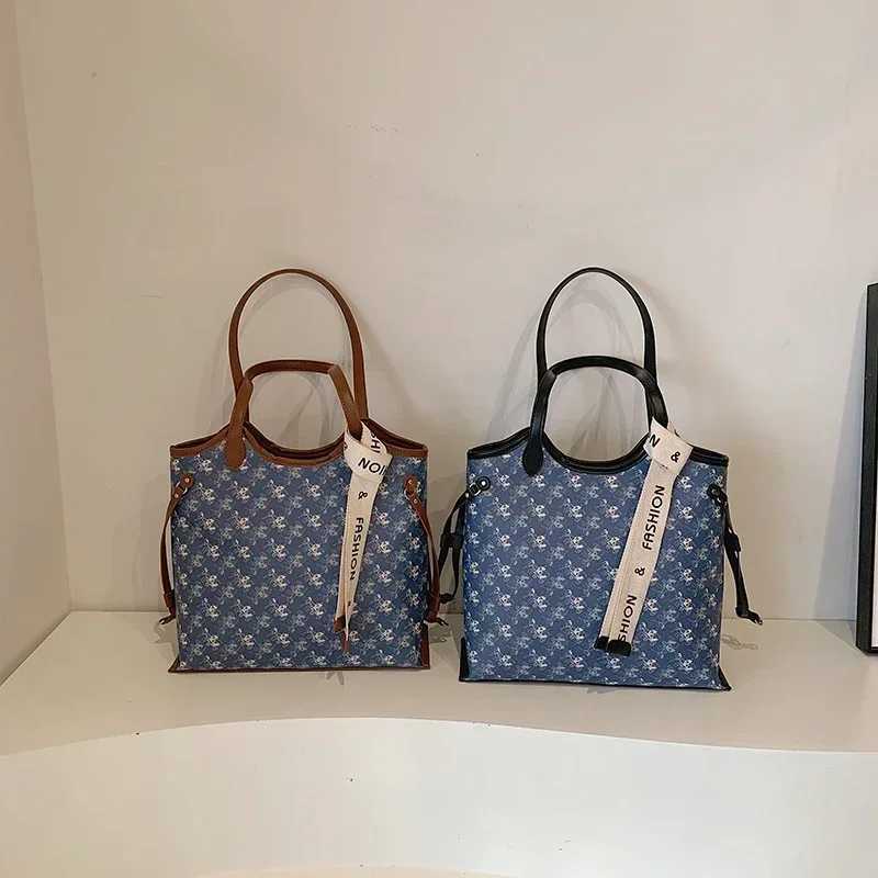 Elegant Leather Clutch Bag For Women - Vintage Inspired Crossbody Purse With Minimalist Parisian Design Y250315