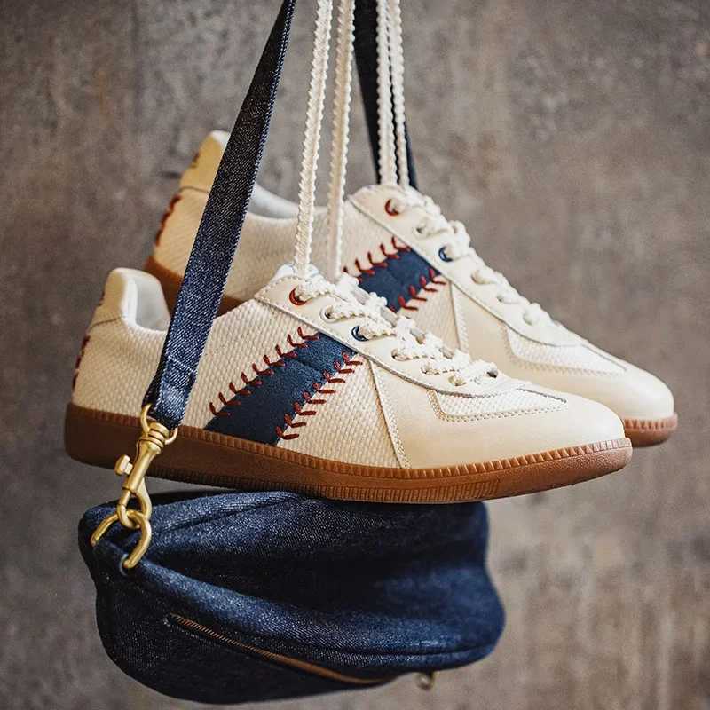 Maden retro German mens baseball training shoes white casual running shoes outdoor tennis shoes lace training shoes Y250315