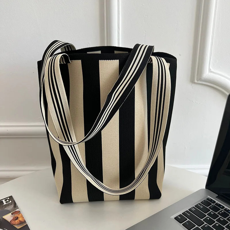 Fashion Women Simple Black White Striped Canvas Bag Casual Large Capacity Shoulder Womens Beach Bag Shopping Tote Bag Handbag 250311