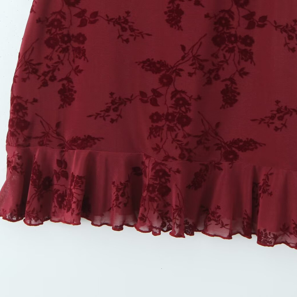 Sexy Fit Hip Hugging Floral Flocking Slim Cut Suspender Dress 2025 Summer New Seaside Vacation Short Skirt