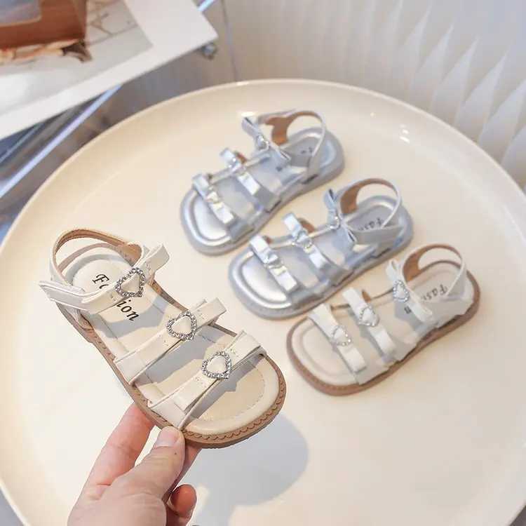Girls Sandals 2025 Summer Fashion Bow Soft Bottom Baby Princess Shoes Childrens Open Lace Beach Shoes 3-8 Years OldT250315