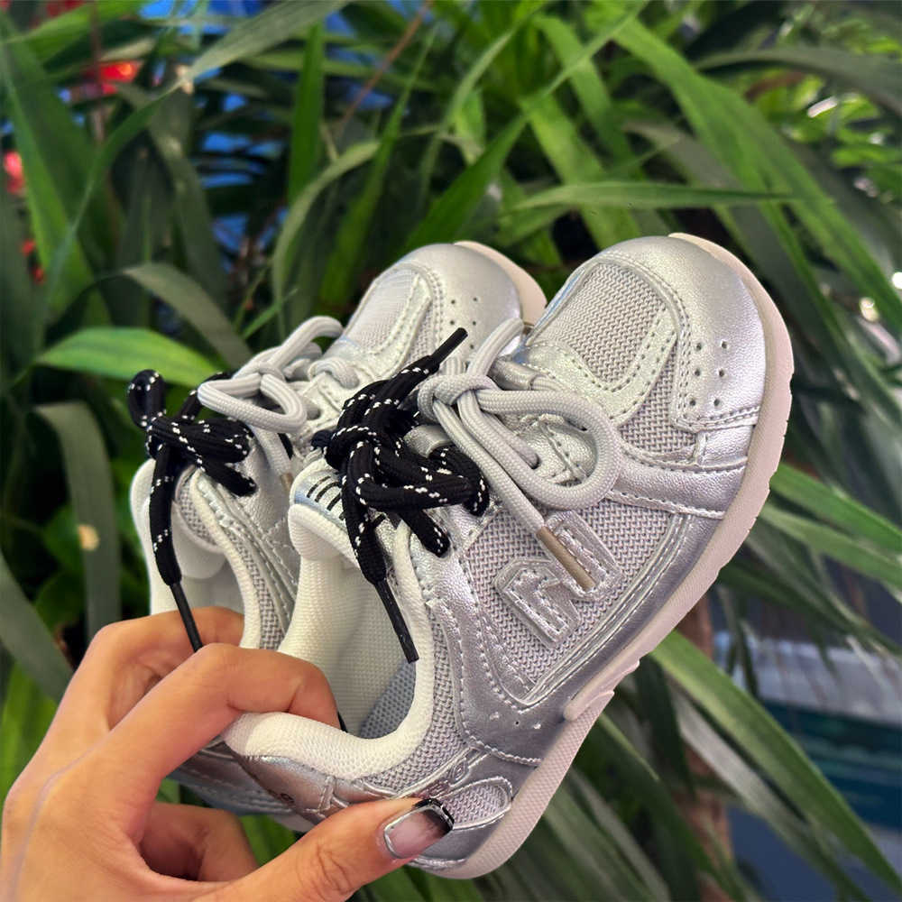 Athletic Outdoor Childrens sports shoes autumn new 2025 boys fashionable casual shoes girls soft soled running shoes mid to large childrens trendy sho