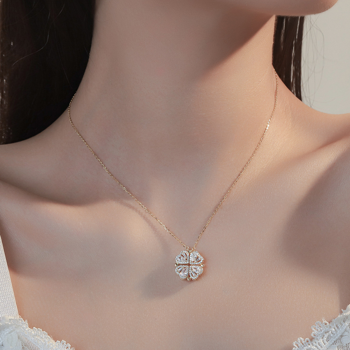 S Sier Female Internet Celebrity Four Leaf Love Zircon wer Niche New Design Style Temperament Clavicle Necklace