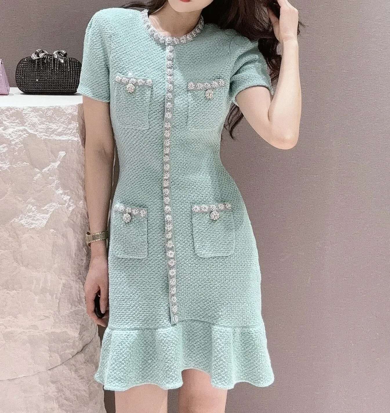 Women's Green Short Sleeve Round Neck Mini Dia Slim Fit Office Ladies Elegant Dress