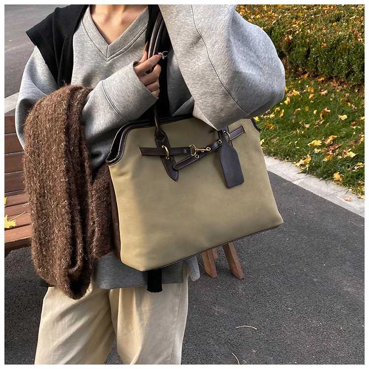 Luxury Minimalist Womens Commuter Money Bag High Quality Leather Cross body Handbag with Retro Letter Details Y250315