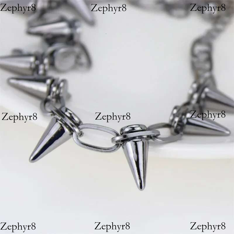 Fashion Punk Chokers Necklaces Goth Rivet Collar Choker Necklace Metal Spike k Chain Unisex Rock Night Club Jewelry