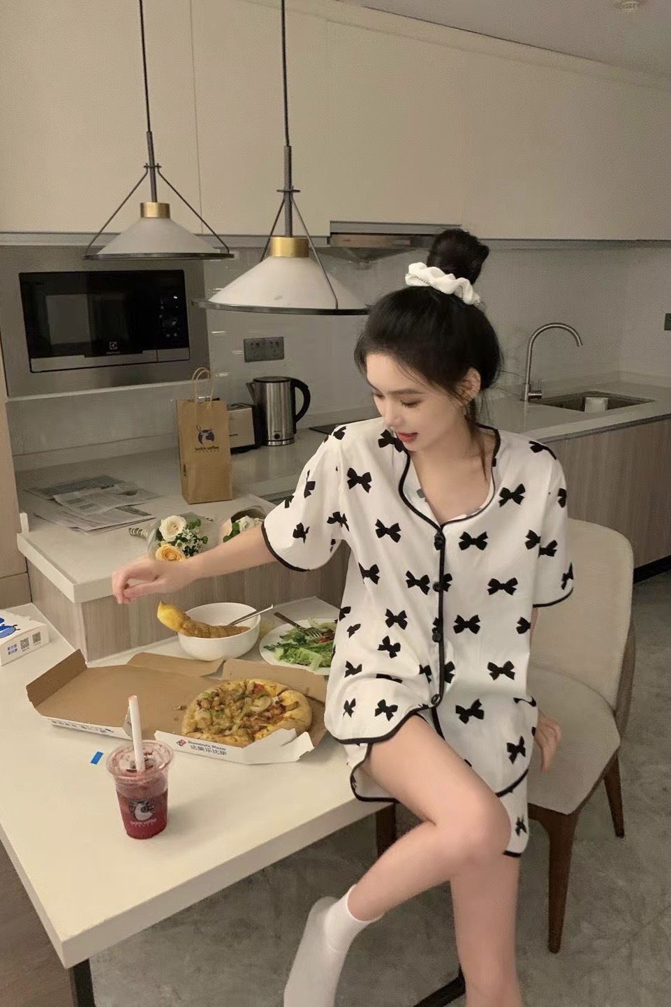 B782-Cute Bowknot House Clothes Short Sleeve Two-piece Thin Ice Silk Pajamas for Women