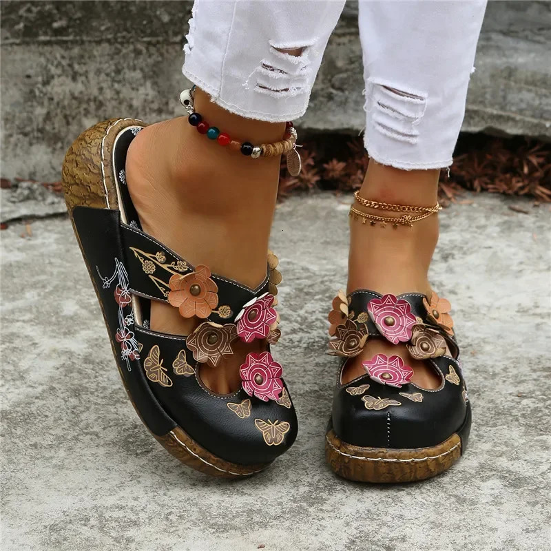Summer Retro Plum Blossom Baotou Slippers Womens Fashion Totem Thick Sole Anti Slip Sandals Outdoor Beach Flat Casual Shoes 250314