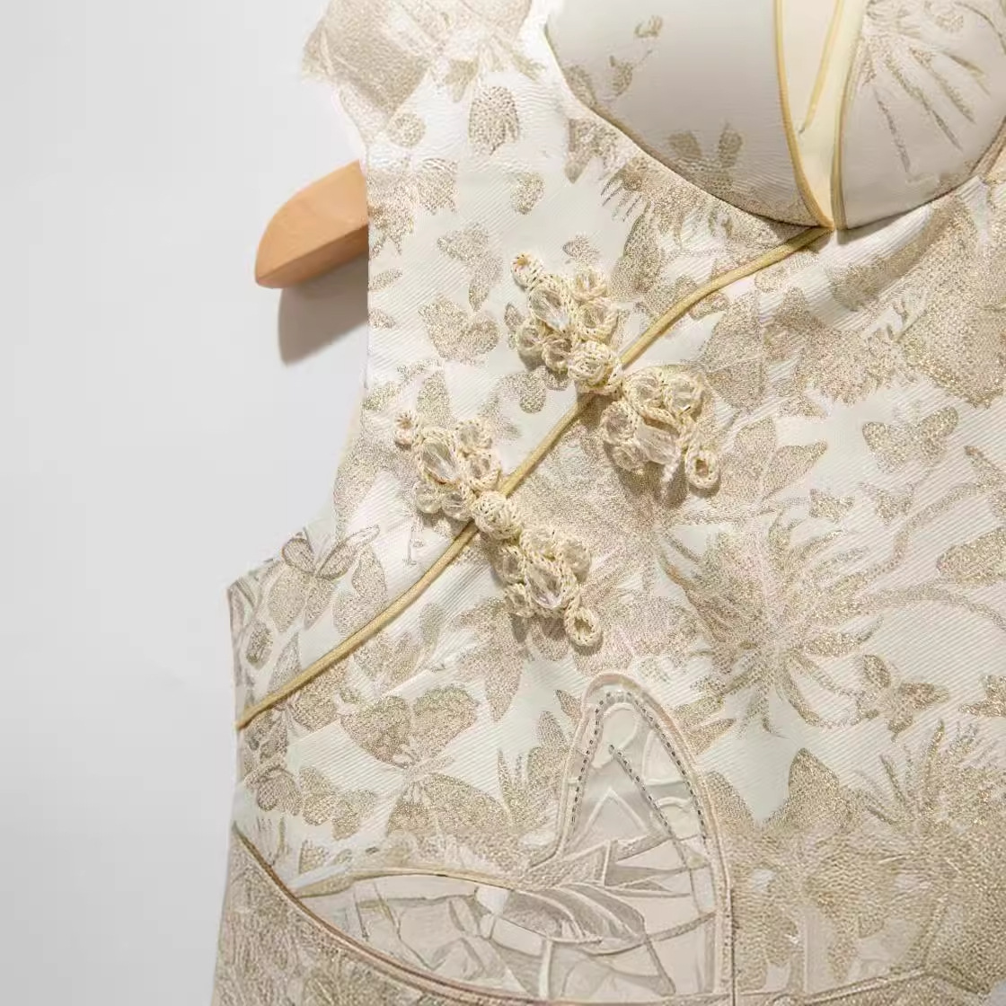 L41105 Spring new embossed brocade jacquard gold thread butterfly cheongsam Baroque style dress