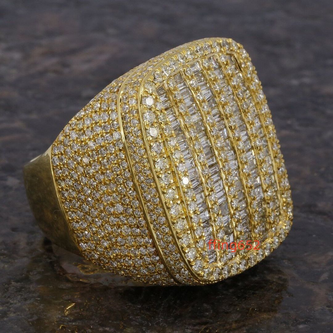Sparkling Round and Baguette Cut VVs Lab Grown Diamonds Iced Out Hip Hop 10K Yellow Gold Ring for Men