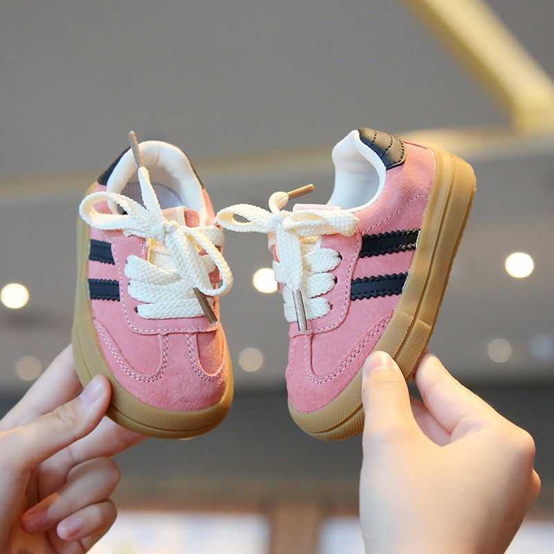 Athletic Outdoor Tongku Rabbit Baby Walking Shoes Soft soled German Training Shoes Infant Childrens Sports and Leisure Girls Shoes Spring and Autumn B