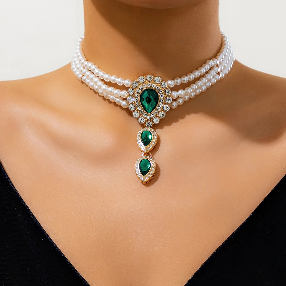 Pearl Beads with GreenTransparent Crystal Choker Necklace for Women Charms Collar Wedding Accessories Fashion Jewelry 250314