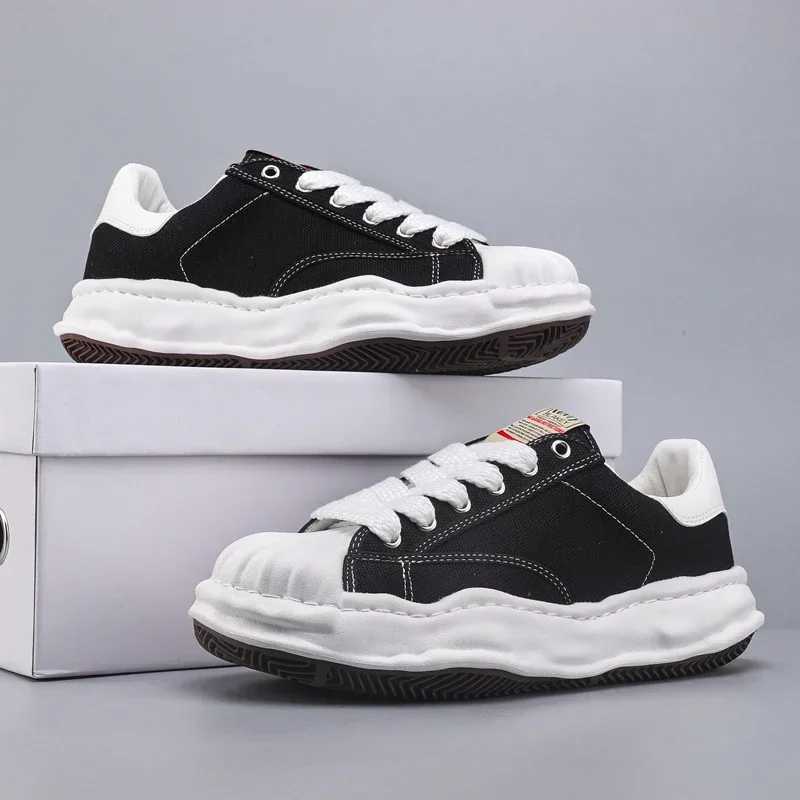 Breathable dissolving shoes for couples canvas shell toe shoes new little white shoes Y250315