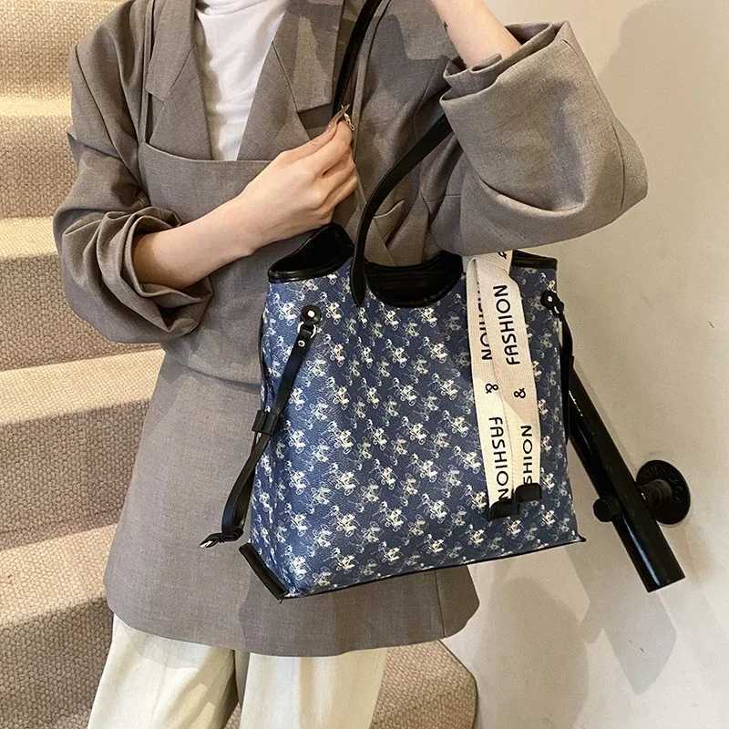 Elegant Leather Clutch Bag For Women - Vintage Inspired Crossbody Purse With Minimalist Parisian Design Y250315