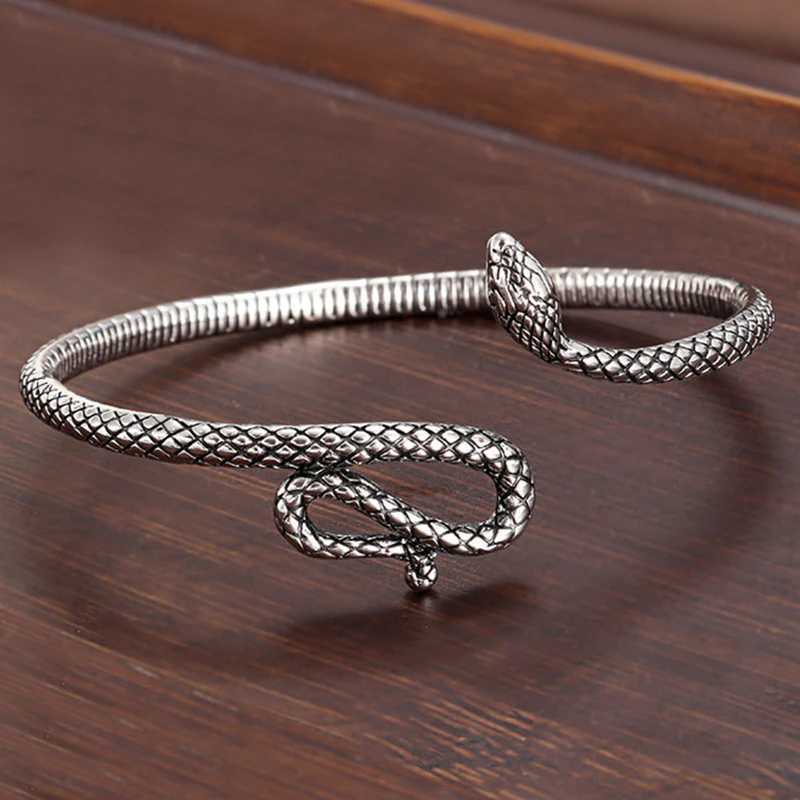 Vintage Fashion La Opens Adjustable Snake Bracelet with Totem Texture Animal BraceletXJ250315