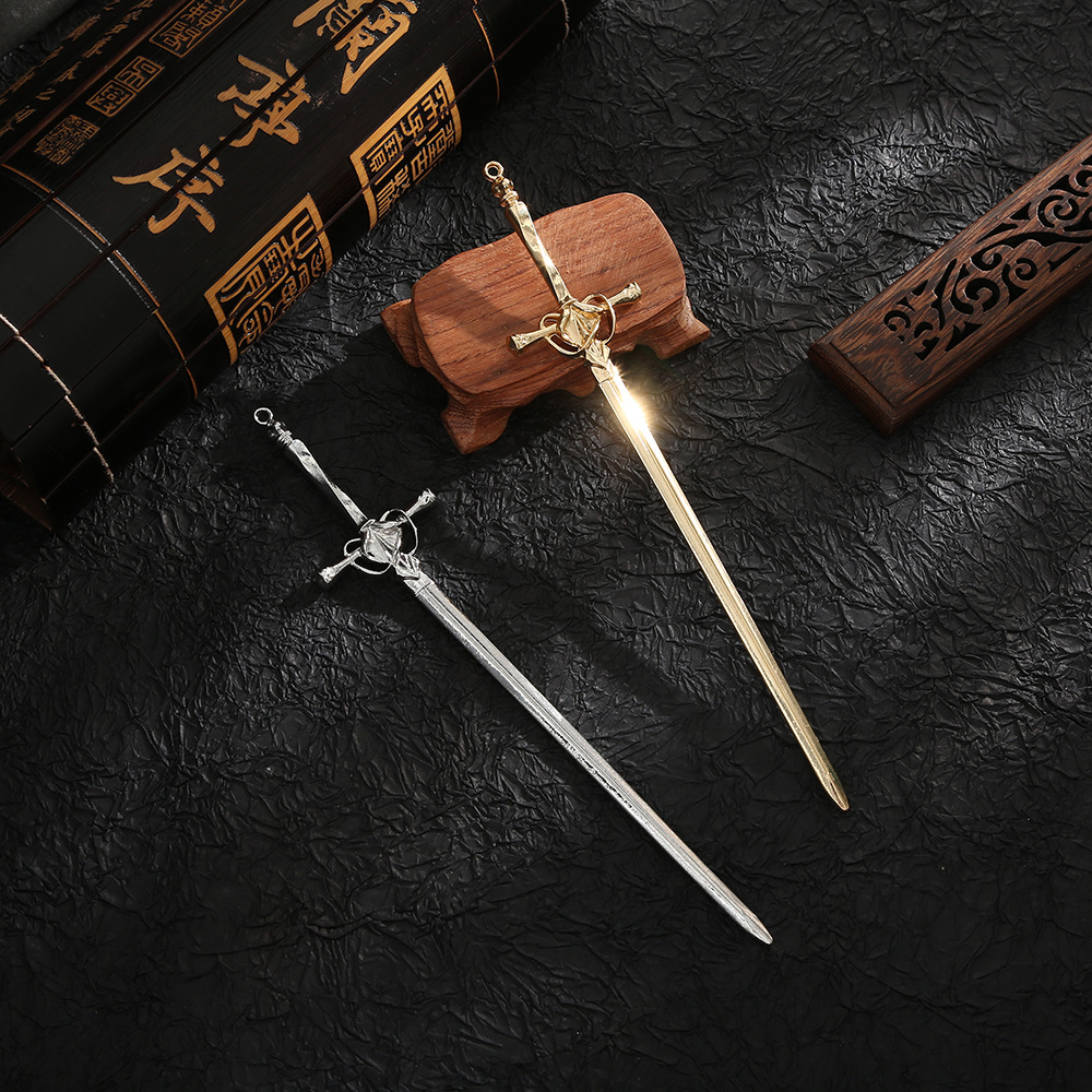Traditional aesthetic sword shaped hairpin - elegant interpretation of traditional Chinese clothing