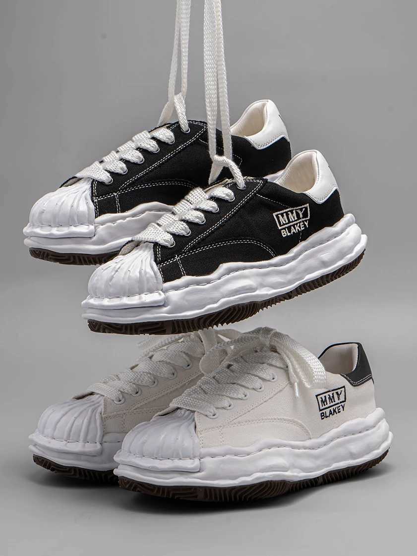 Shell Head Height has added niche canvas shoes board shoes and casual sports shoes Y250315