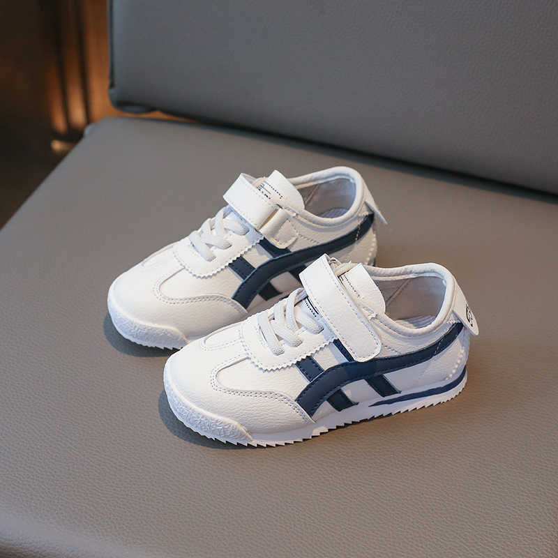 Athletic Outdoor Childrens soft leather casual shoes 2025 Spring and Autumn new item lightweight casual sports shoes for boys and girls board shoes st