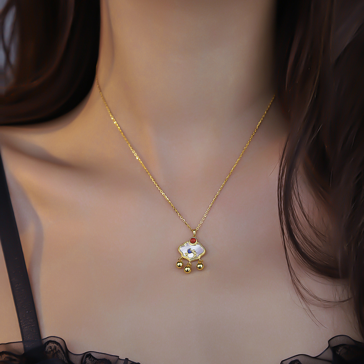 S925 Necklace Women's Sterling Silver Red Agate Gold Plated Safety Lock Ethnic Style Retro Fringe Long Life Lock Shell Necklace