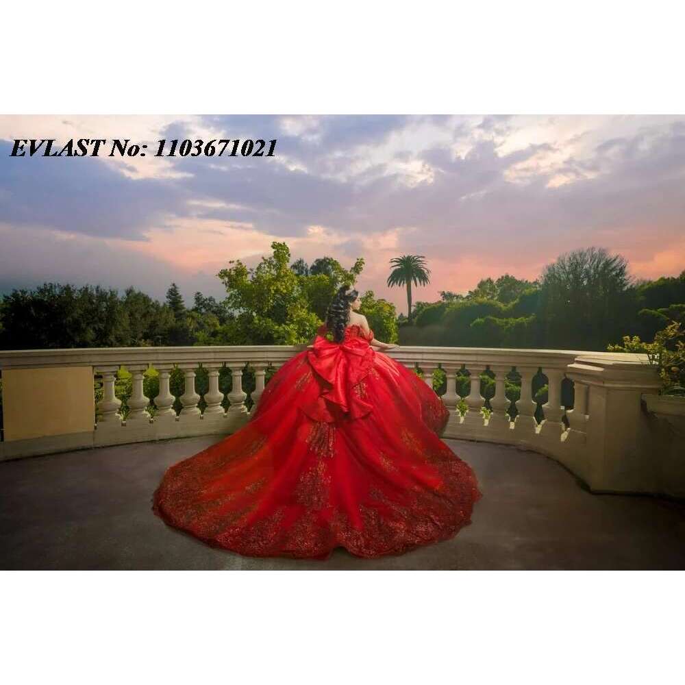 2025 Customized Red Shiny Sequined Quinceanera Dress Appliqued Lace Beaded Bow Sweet Ball Gown 16 Dresses 15 Years