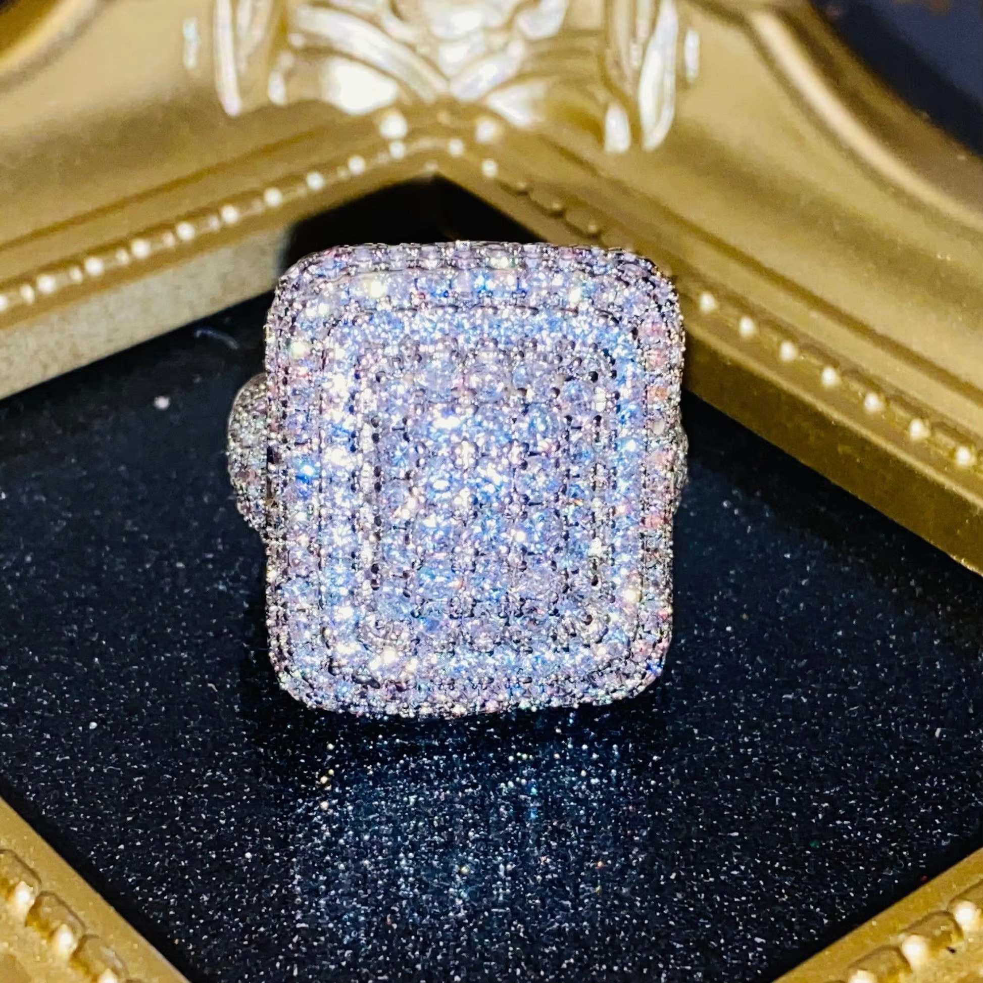 Luxury Style High End Jewelry Buss Down 925 Silver VVS Moissanite Diamond Mans Ring for Sale