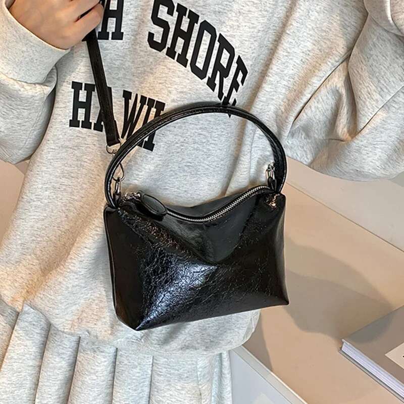 2025 new oil wax leather women's crossbody bag handbag designer fashionable women's high-quality crossbody bag women's wallet2