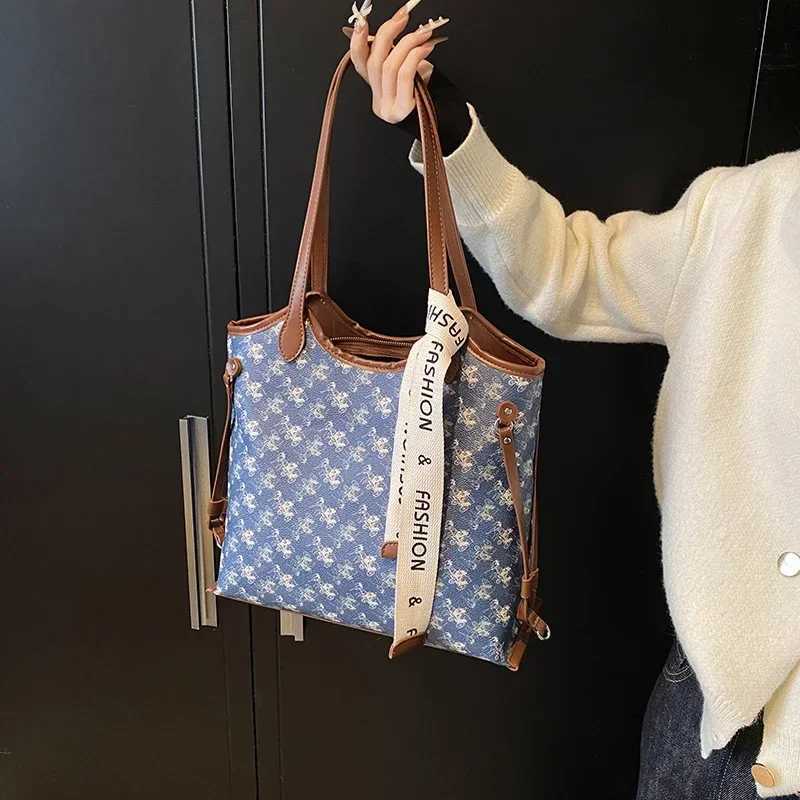 Elegant Leather Clutch Bag For Women - Vintage Inspired Crossbody Purse With Minimalist Parisian Design Y250315