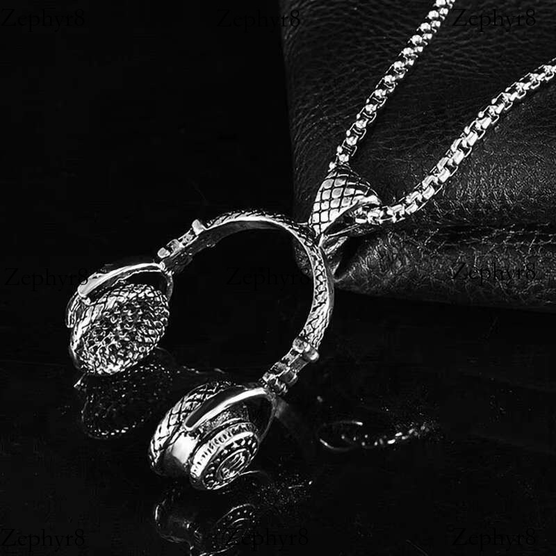 2025 New model Hot Sale Punk Rock Personalized Music Earphone Stainless Steel Necklace for Men Boyfriend Gift