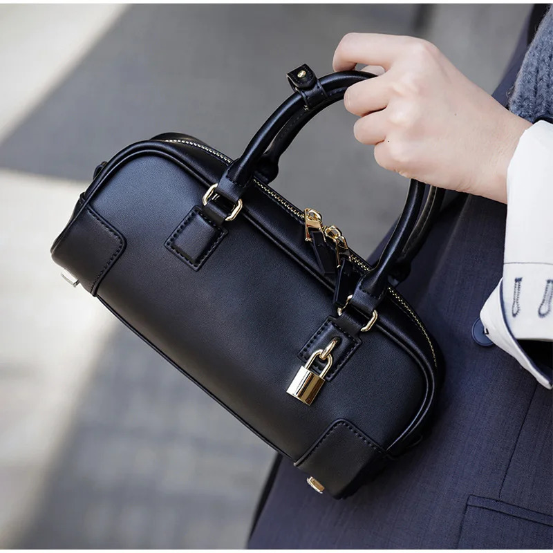 Genuine Leather Bag Womens Locker Messenger Bag Matte Cowhide Boston Handbag Versatile Long Shoulder Strap Shoulder Bag 250314