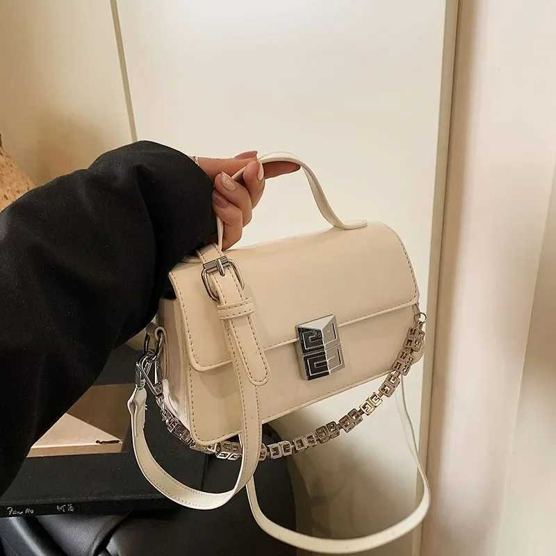 2025 Chic Minimalist Leather Crossbody Bag - Vintage Inspired Messenger Purse With Designer Parisian Details Y250315