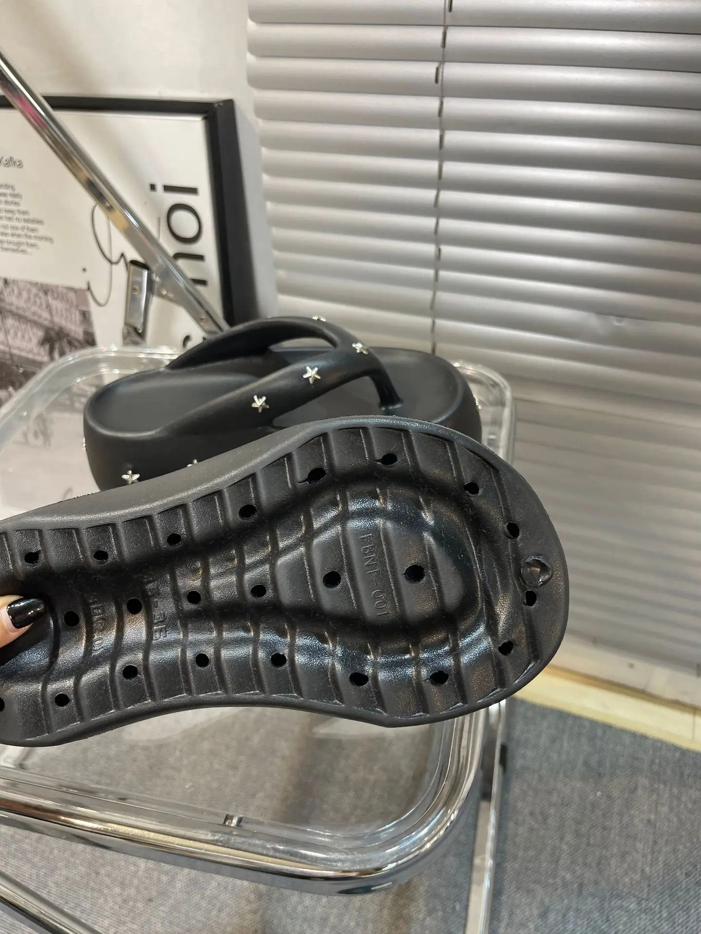 2025 Summer Wedge Platform Flip Flops Thick Soles High Heels Beach Shoes Slippers Outdoor Beach Flip Flops Opened Toe250314bj