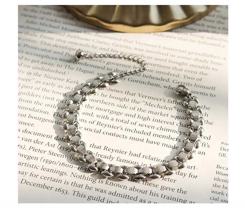 Titanium with 18K Gold Band Chunky Bracelet Womens Jewelry Party T Show Runway Chic Dress Jan Korean FashionXJ250315