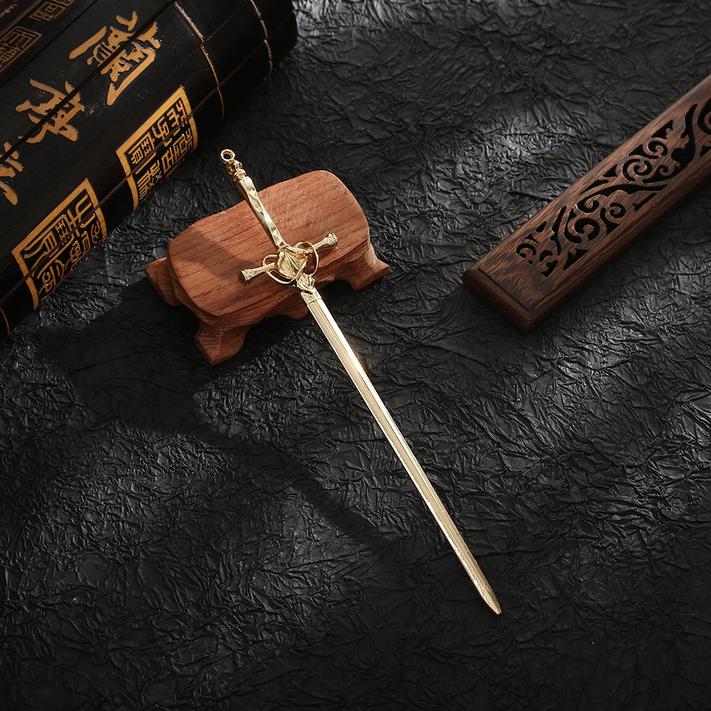 Traditional aesthetic sword shaped hairpin - elegant interpretation of traditional Chinese clothing